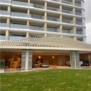 Drysau Plygu Allanol